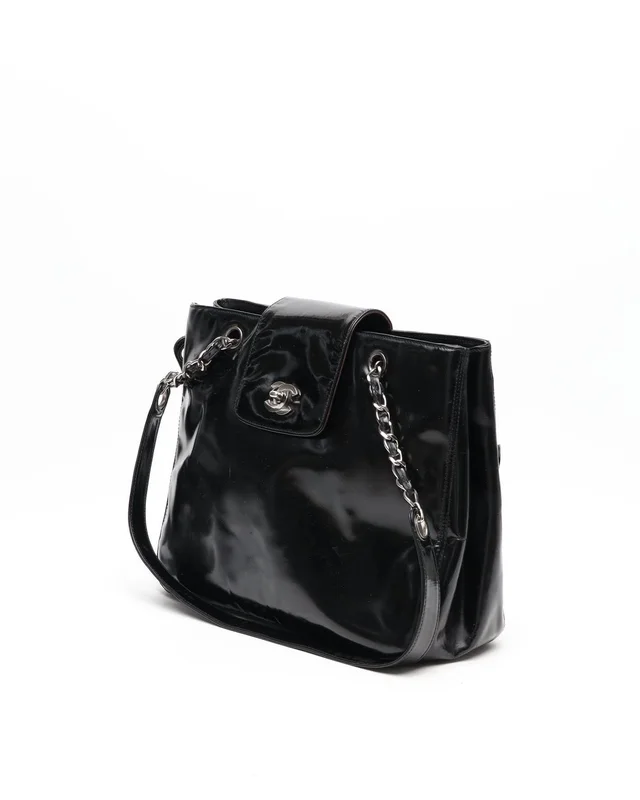 Chanel CC Patent Chain Shoulder Bag in Patent leather from A Retro Tale, photo 2 of 16