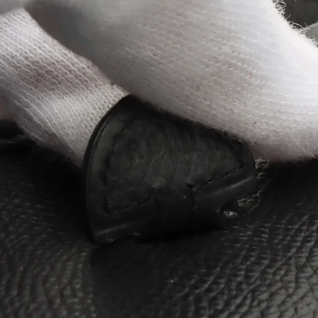 Hermès 2004 Evelyn TPM Black in Black Epsom leather from VINTAGE QOO TOKYO, photo 6 of 9