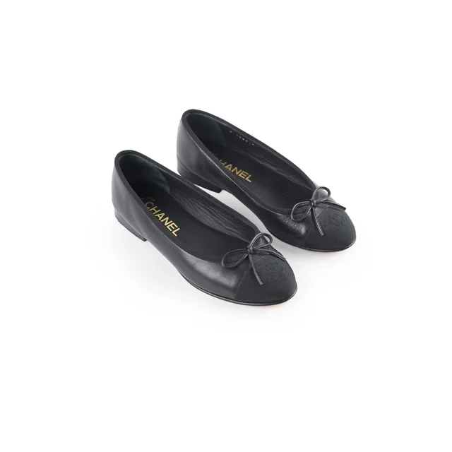 Chanel Ballet Flats Black Size 35.5C in Black Lambskin from The Purse Affair