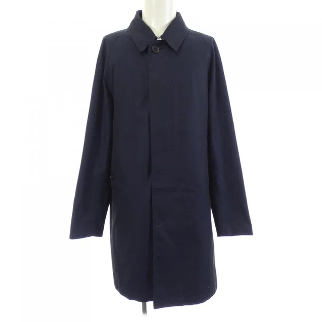 Burberry Wool Coat in Wool from LuxUness