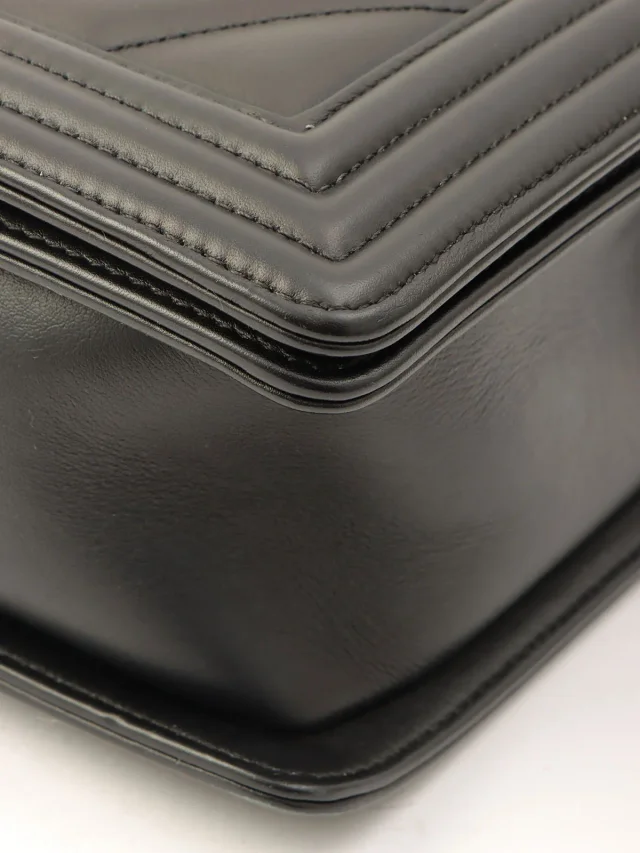 Boy Chanel 2-way Chevron Stitch Chain Shoulder Bag, Black, manufactured around 2015 in Black Lambskin from VINTAGE QOO TOKYO, photo 9 of 13