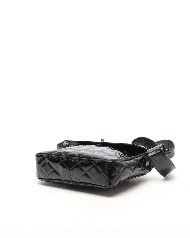 Chanel Patent Quilted Crossbody Bag in Patent leather from A Retro Tale, photo 4 of 9
