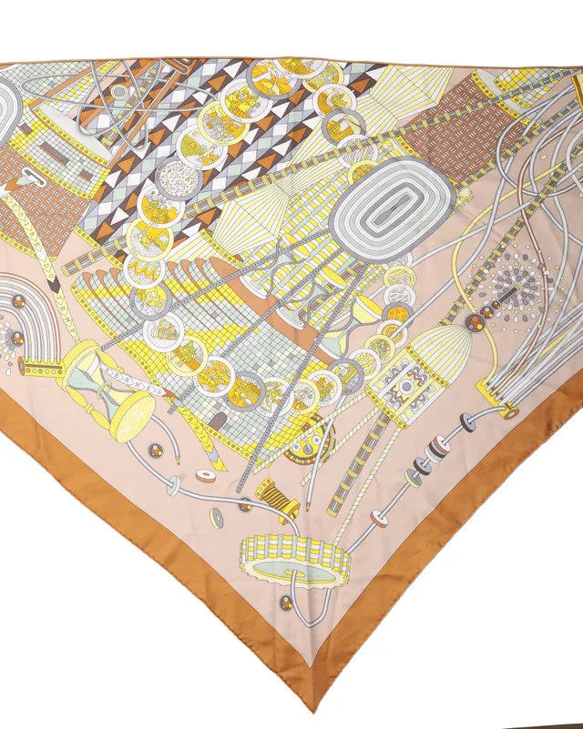 Hermès Objets de Curiosité Triangle Silk Scarf in Silk from A Retro Tale, photo 3 of 4