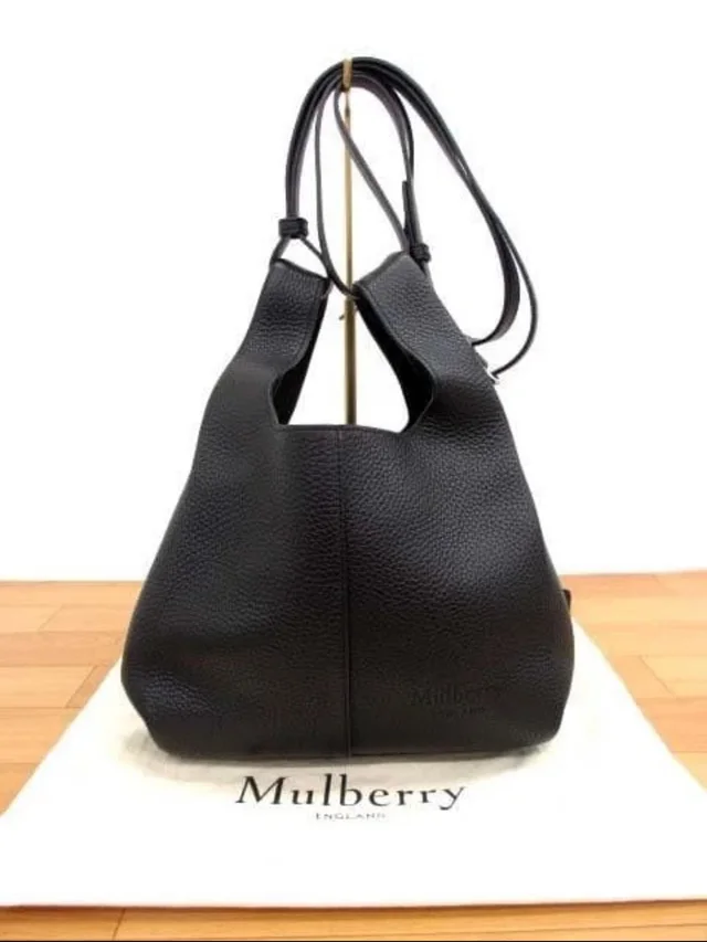Mulberry Pebbled Leather Shoulder Tote in black Leather from Poshmark, photo 1 of 1