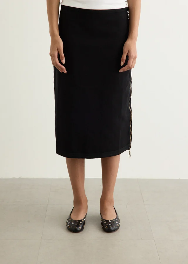 LARRIET Lantra Skirt in Black from Incu, photo 1 of 1