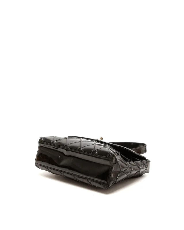 Chanel CC Quilted Hobo Bag in Patent leather from A Retro Tale, photo 5 of 11