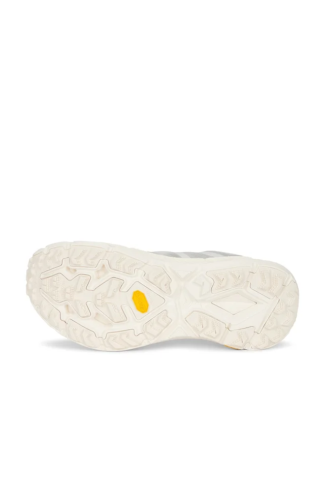 HOKA U Mafate Speed 4 Lite in Frost & Cosmic Grey, photo 6 of 6 from REVOLVE (Canada)
