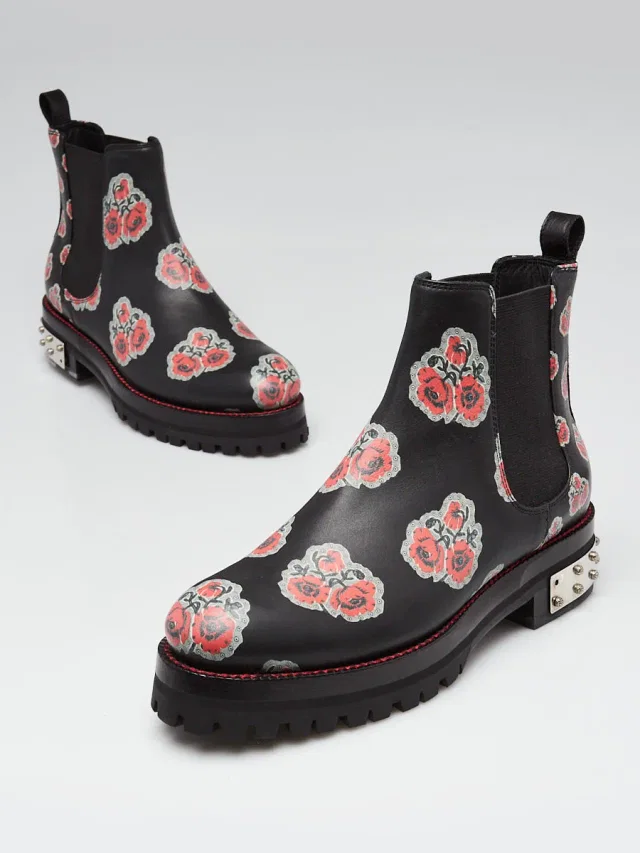 Alexander McQueen Black Leather Flower Print Chelsea Ankle Boots Size 6/36.5 in Black Leather from Yoogis