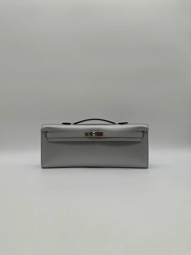Hermès Kelly Cut Argent Chevre Palladium Hardware in Silver Goatskin from Luxury Promise, photo 2 of 9