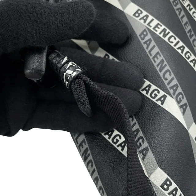 Balenciaga Explorer Waist Bag Black529550OXT251073 Leather in Leather from GALLERY RARE, photo 14 of 17