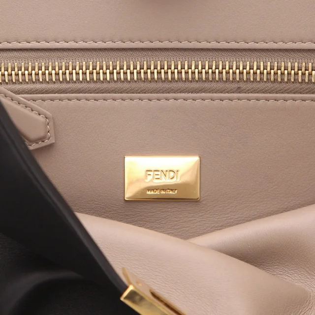Fendi Peekaboo handbag in Black Leather from Collector Square, photo 3 of 4