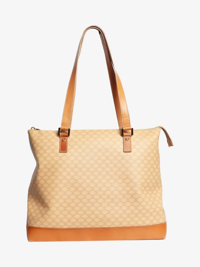 Celine Beige vintage Macadam tote bag in Beige Coated canvas from Sign of the Times, photo 3 of 9