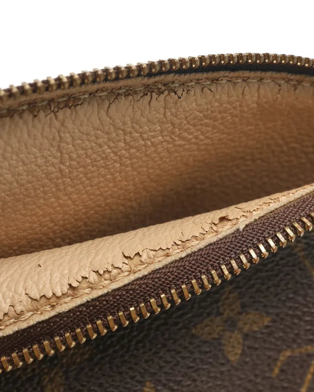 Louis Vuitton Monogram Cosmetic Pouch in Coated canvas from A Retro Tale, photo 8 of 9