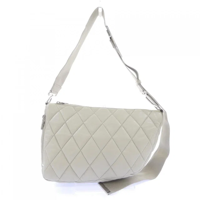 Burberry SHIELD QUILTED shoulder bag in Leather from LuxUness