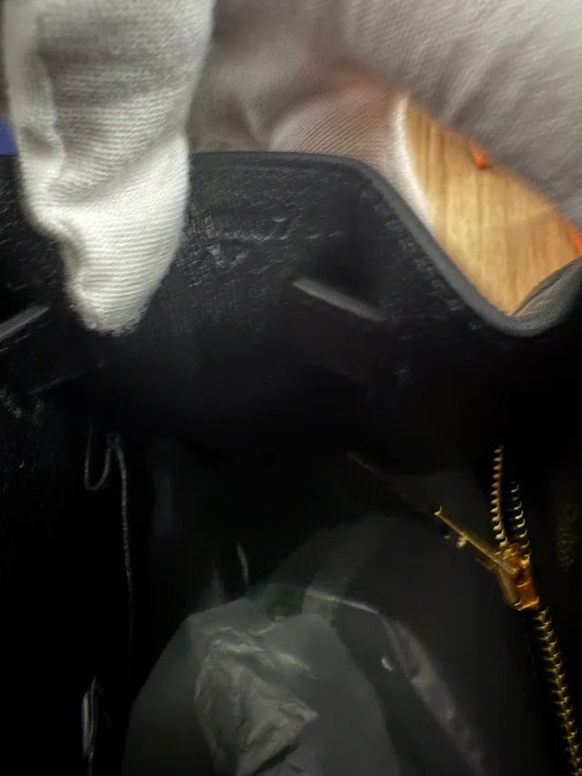 Hermès Epsom Sellier Kelly 28 GHW in Black Epsom leather from myGemma, photo 12 of 13