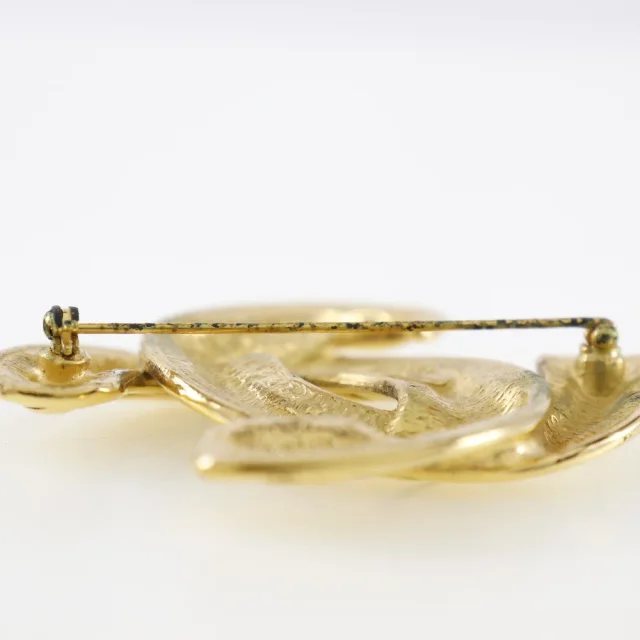 Chanel Coco Mark Brooch Gold Plated in Gold Gold-plated metal from LuxUness, photo 3 of 8
