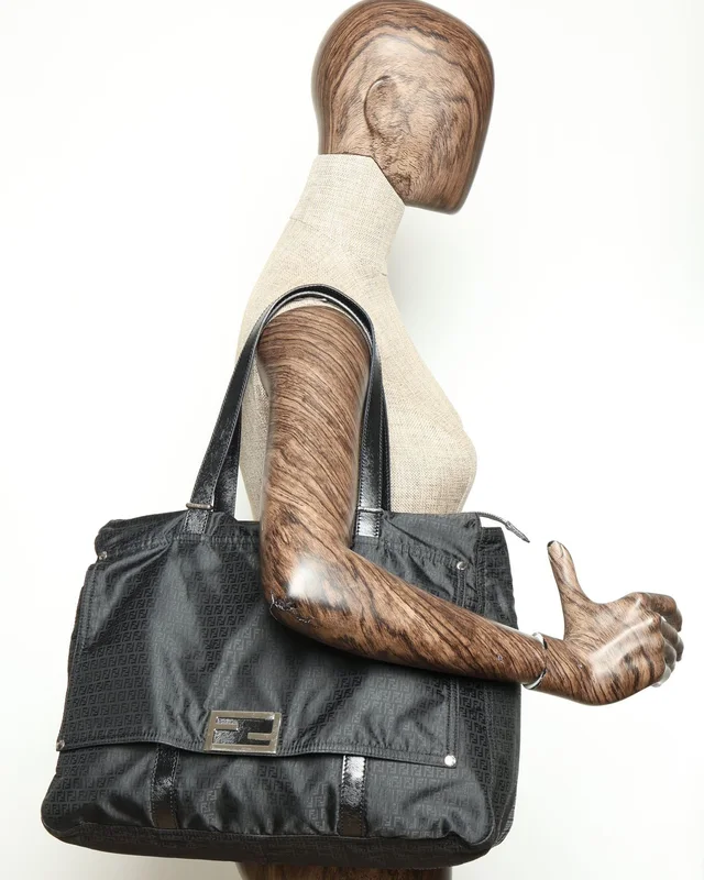 Fendi Zucchino Tote Bag in Canvas from A Retro Tale, photo 6 of 8