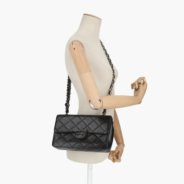 Chanel Matelasse Plastic Chain Flap Bag in Lambskin from A Retro Tale, photo 10 of 10