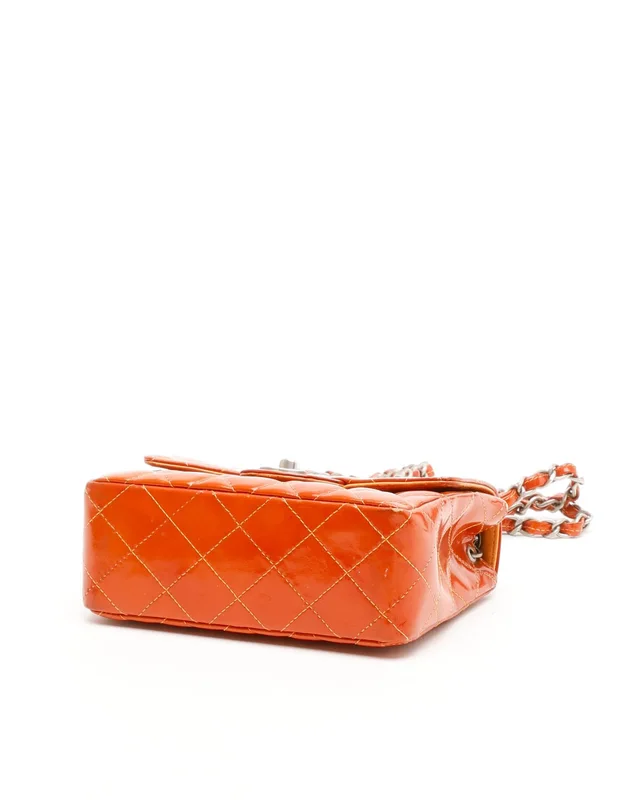 Chanel Classic Square Patent Single Flap Bag in Patent leather from A Retro Tale, photo 4 of 14