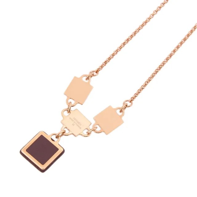 Hermès Disco Fauve Necklace Bordeaux Metal Swift Leather in Burgundy Swift leather from GALLERY RARE, photo 3 of 8