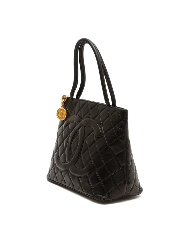 Chanel CC Medallion Tote Bag in Leather from A Retro Tale, photo 2 of 8