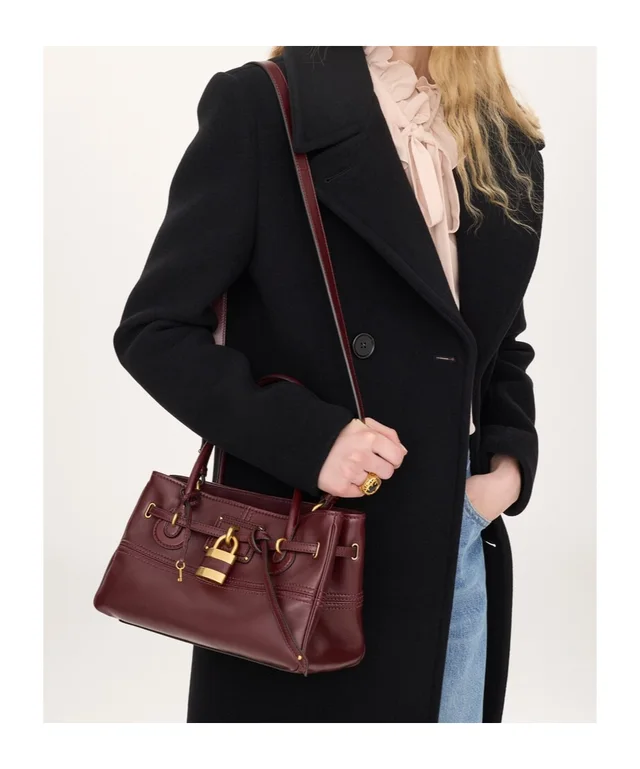 Chloe SMALL PADDINGTON SLING TOP-HANDLE BAG IN SOFT LEATHER, photo 4 of 6 from SENSER