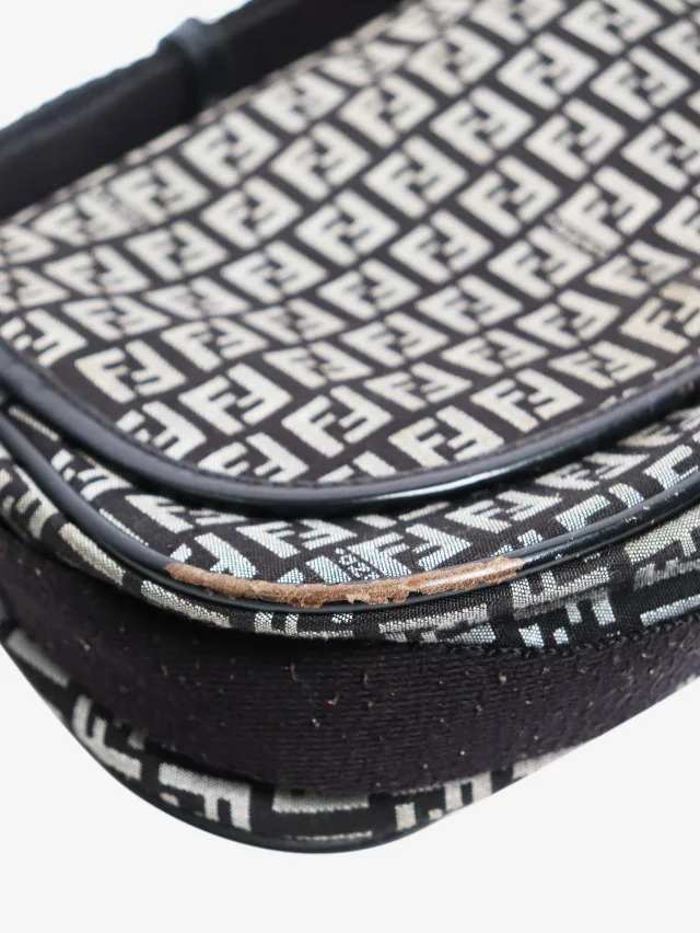 Fendi Black and grey Zucchino canvas shoulder bag in Black Canvas from Sign of the Times, photo 6 of 9