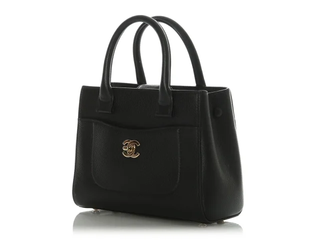 Chanel Small Black Caviar Top Handle Bag in Black Caviar leather from Ann's Fabulous Finds, photo 3 of 9