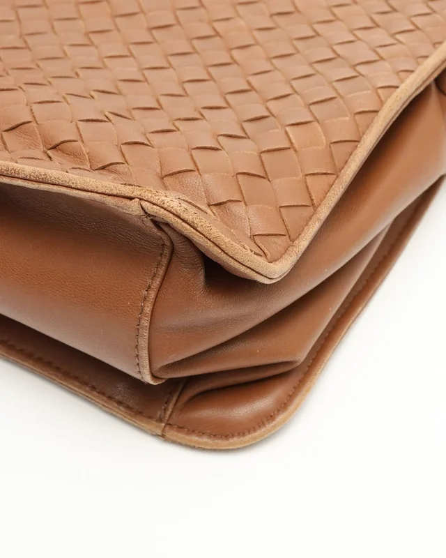 Bottega Veneta Intrecciato Shoulder Bag in Woven leather from A Retro Tale, photo 6 of 10