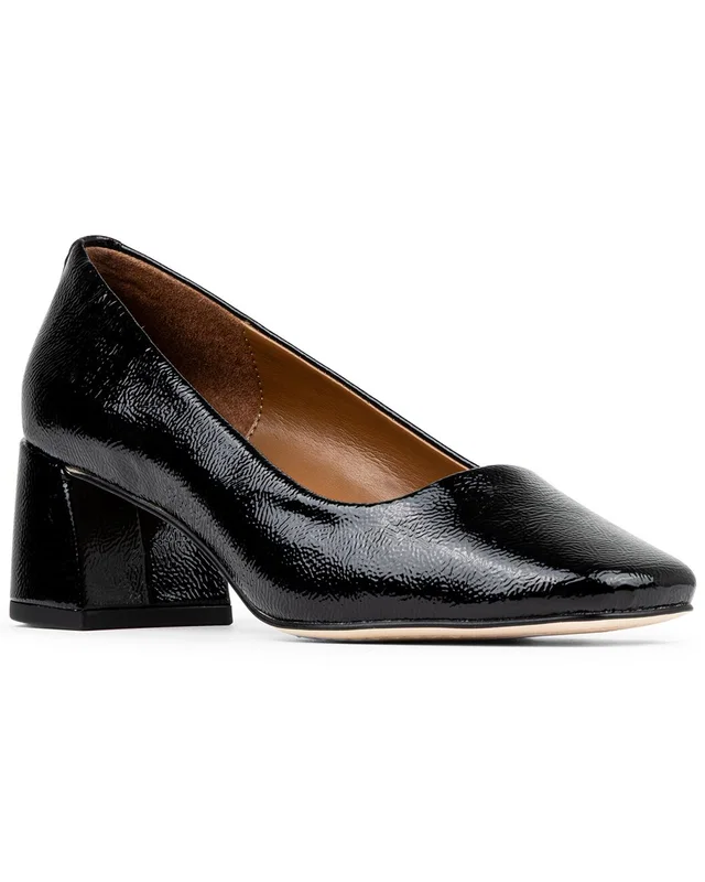Donald Pliner Aquarius Pump, image 1 of 1 from Rue La La