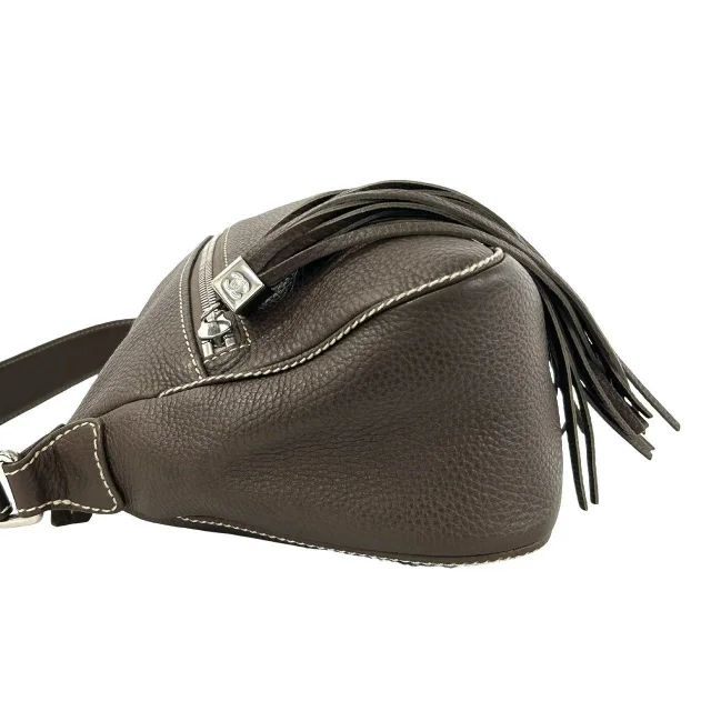Chanel Shoulder Bag in Brown Leather from LuxUness, photo 5 of 10