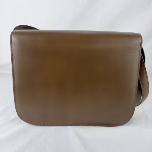 Celine Medium Tan Classic Box Flap Bag in Brown box leather, Leather, Metal from Reowned, photo 3 of 9