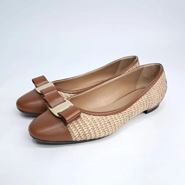Ferragamo flats from GUGUS