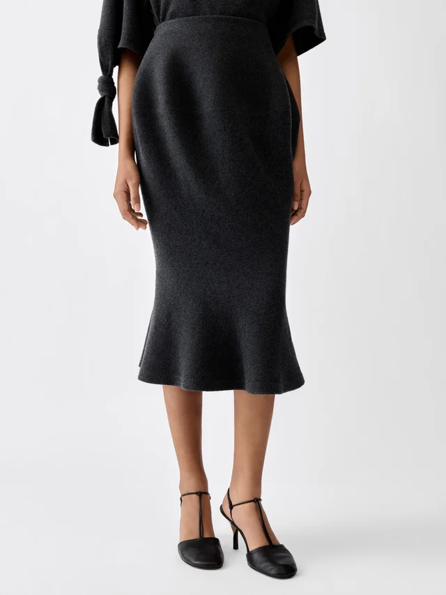 Jacquemus The Fiocco skirt, photo 2 of 5 from SENSER