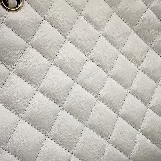Chanel ChainTote Bag WhiteAS3953 Caviar Leather in Caviar leather from GALLERY RARE, photo 9 of 15