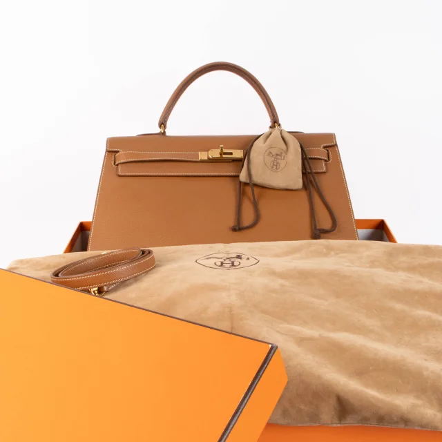 Hermès Kelly 35 Gold Courchevel GHW in Gold Leather from Labellov, photo 2 of 16