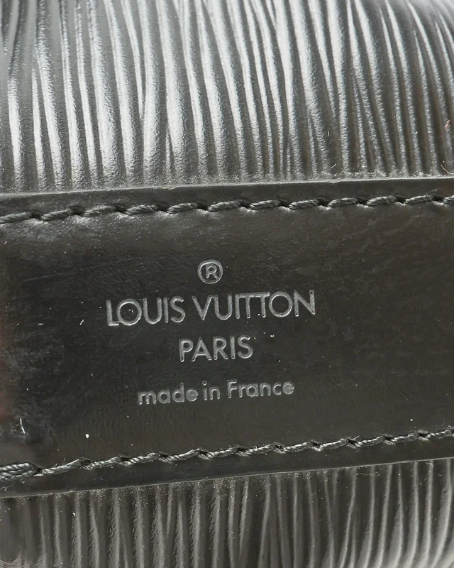 Louis Vuitton Epi Sac d'Épaule GM Bag in Leather from A Retro Tale, photo 8 of 11