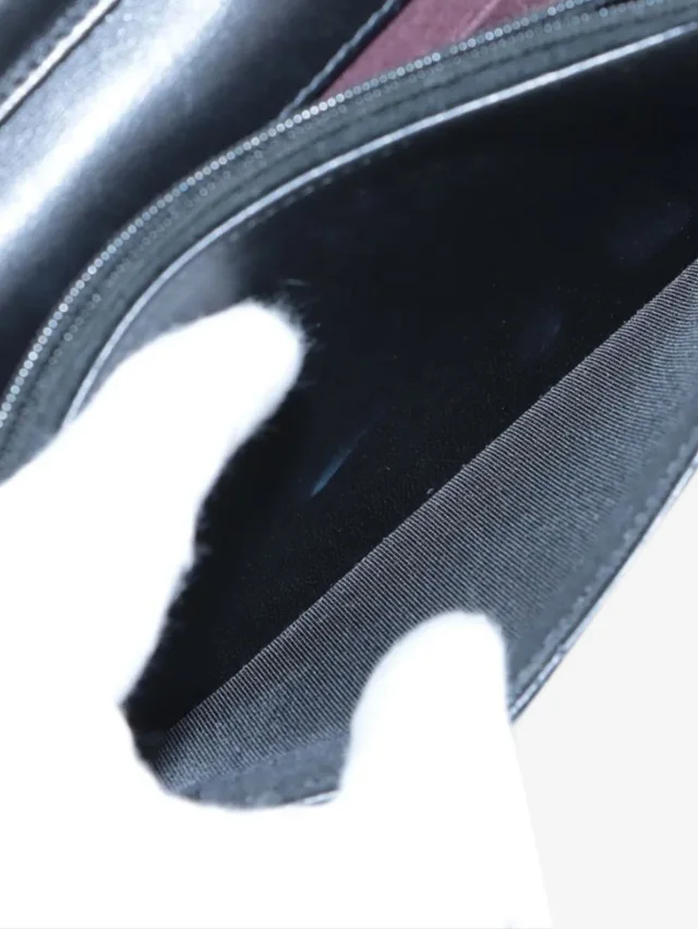 Chanel Black 2020 lambskin quilted Wallet on Chain in Black Lambskin from Sign of the Times, photo 10 of 16
