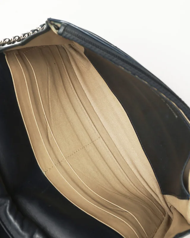 Chanel Patent Wallet On Chain Bag in Patent leather from A Retro Tale, photo 9 of 13