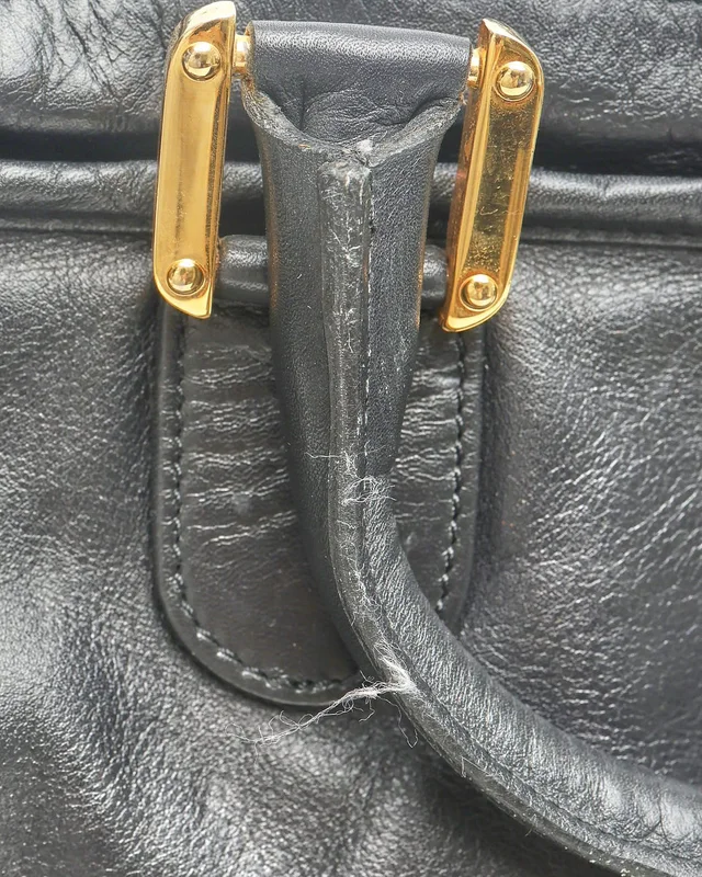 Loewe Amazona 40 Weekend Bag in Suede from A Retro Tale, photo 6 of 8