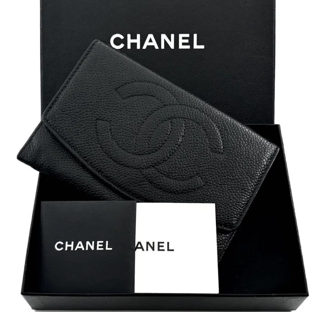 Chanel Wallet Coco Stitch Jumbo CC Logo Caviar Medium in Caviar leather from The Reluxe