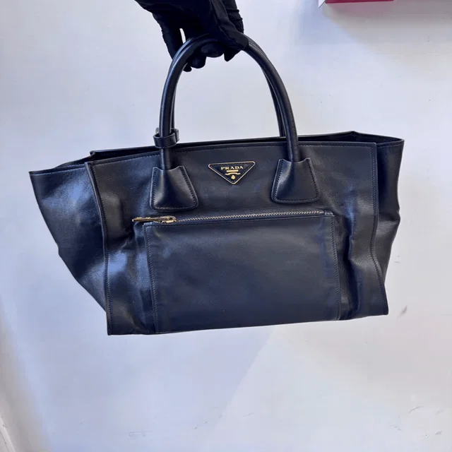 Prada Black bag in Black Leather from Luxury Promise