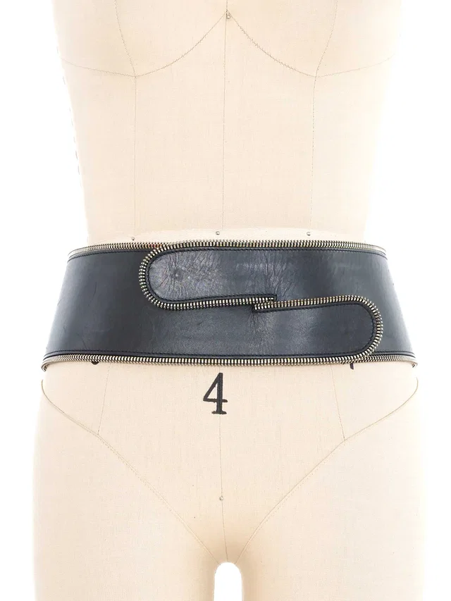Alaïa Zipper Detailed Waist Belt in Leather from Arcade Vintage