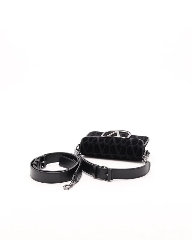 Valentino Garavani Small Locò Bag in Velvet from A Retro Tale, photo 5 of 8