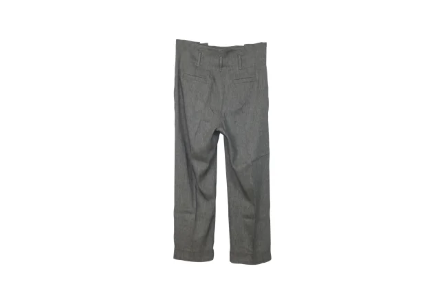 Brunello Cucinelli Cropped Pleated Herringbone Straight-Leg Pants in Grey Linen in grey, photo 3 of 5 from ShopSimon