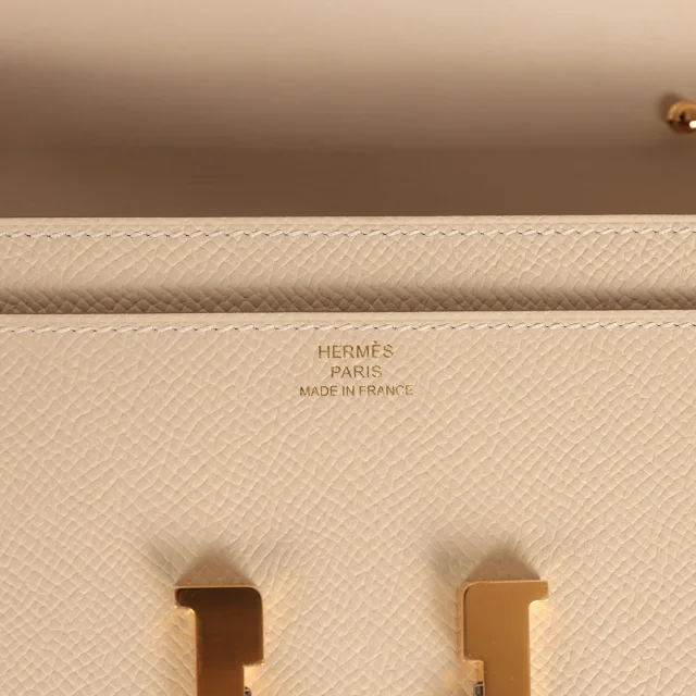 Hermès Constance Wallet To Go Craie Epsom Gold Hardware in White Epsom leather from Madison Avenue Couture, photo 7 of 10