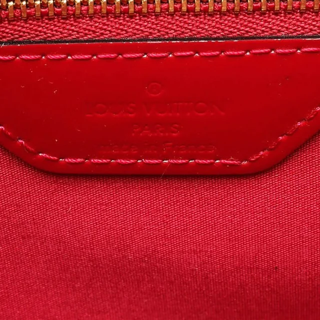 Louis Vuitton Mahina L Bag in Leather from A Retro Tale, photo 8 of 11