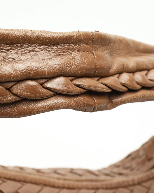 Bottega Veneta Medium Intrecciato Hobo Bag in Woven leather from A Retro Tale, photo 8 of 11