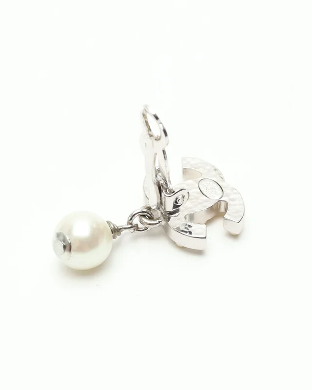 Chanel Coco Mark Rhinestone and Pearl Clip-on Earrings from A Retro Tale, photo 4 of 5