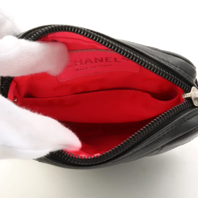 Chanel Cambon Line Mini Shoulder Bag, circa 2004, Black/White in Black Calfskin from VINTAGE QOO TOKYO, photo 5 of 11